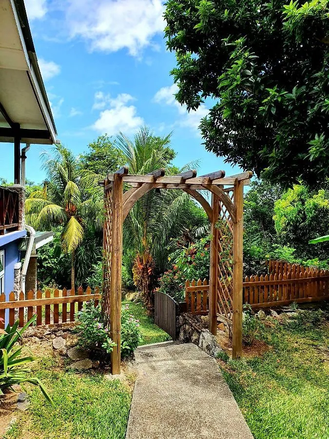 Rose Self Catering Apartment Beau Vallon