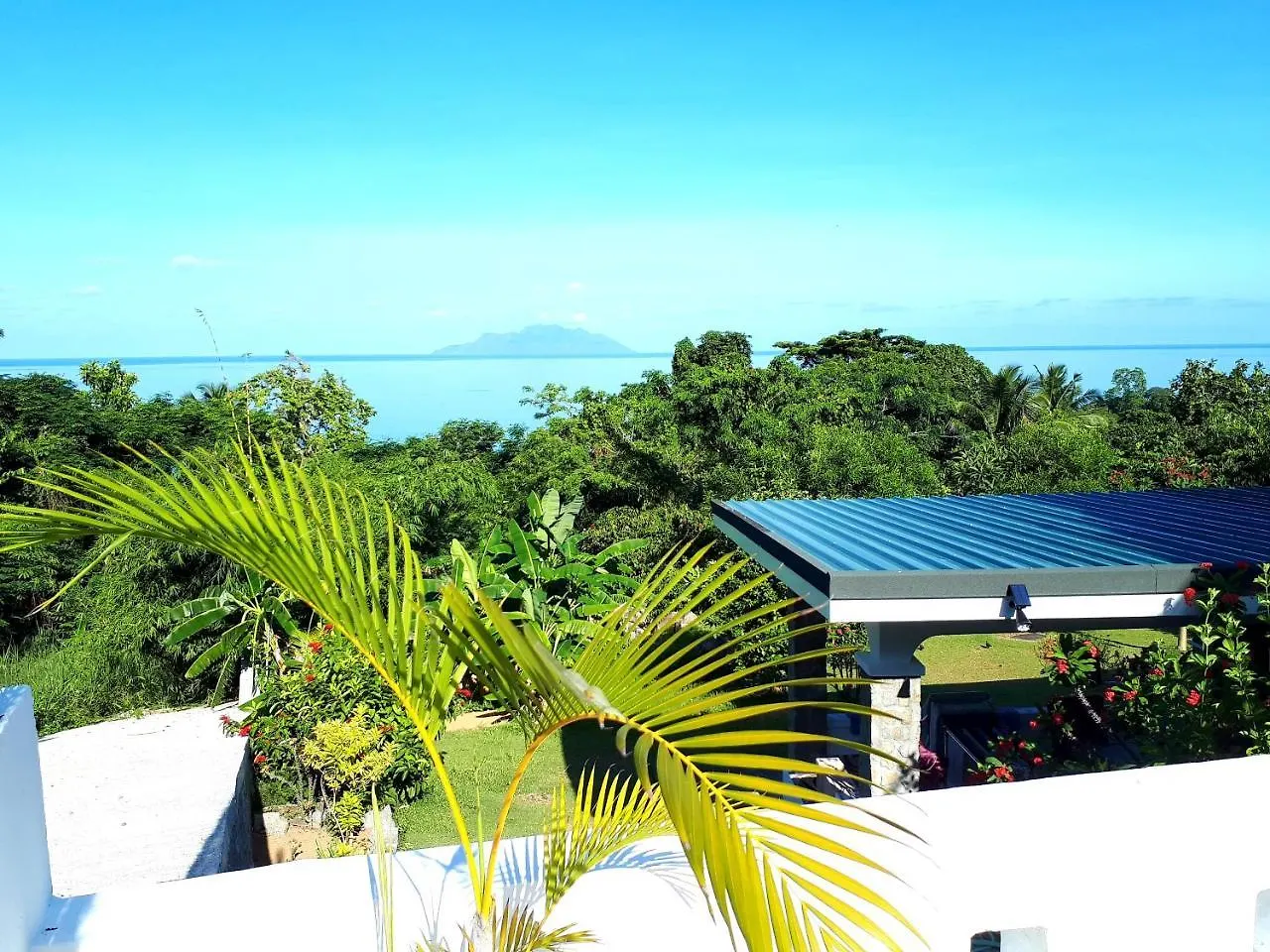 Rose Self Catering Apartment Beau Vallon