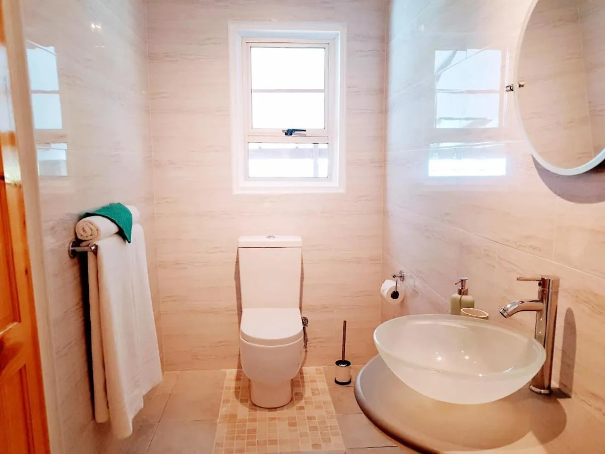 Rose Self Catering Apartment Beau Vallon