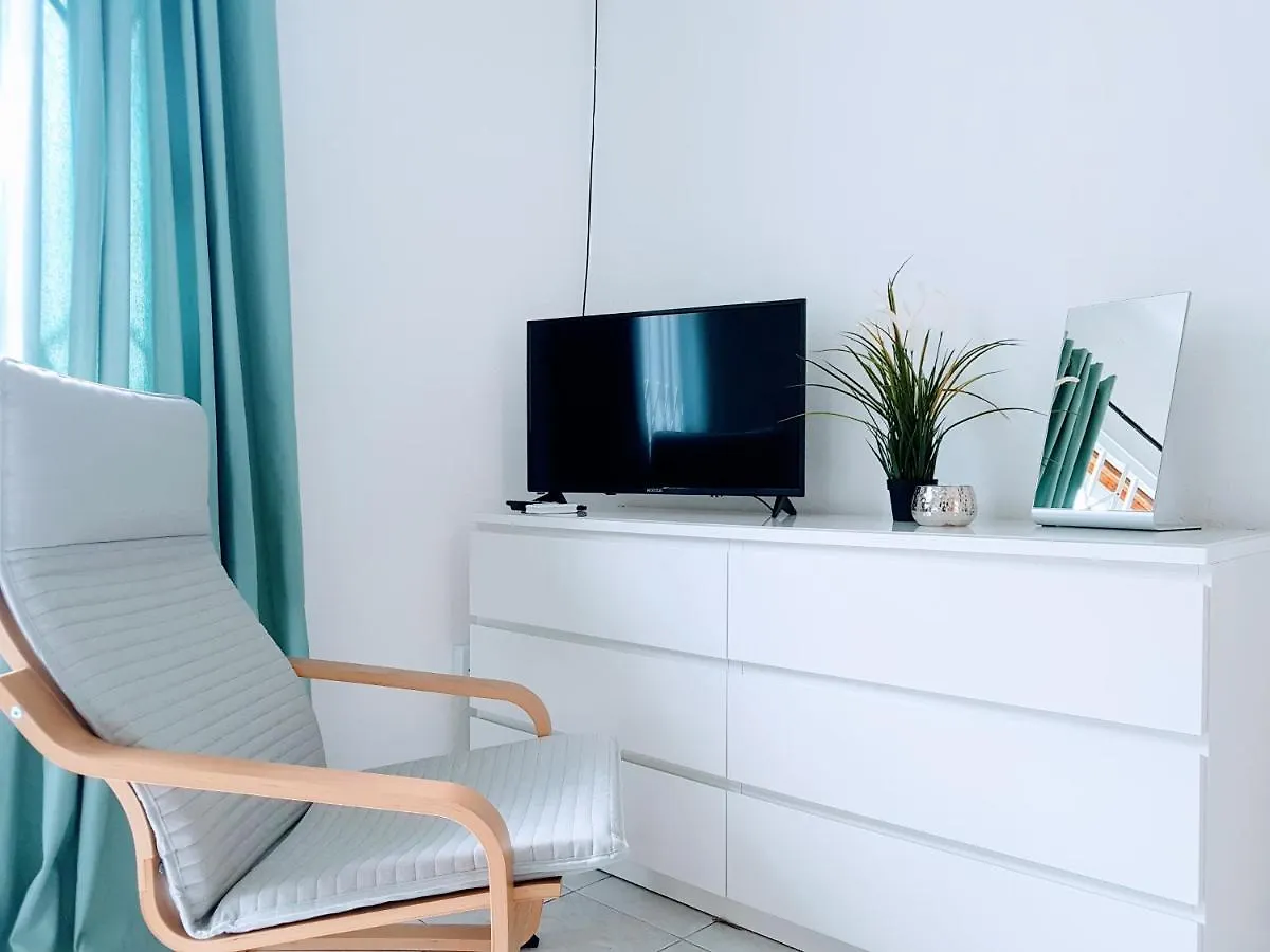 Rose Self Catering Apartment Beau Vallon