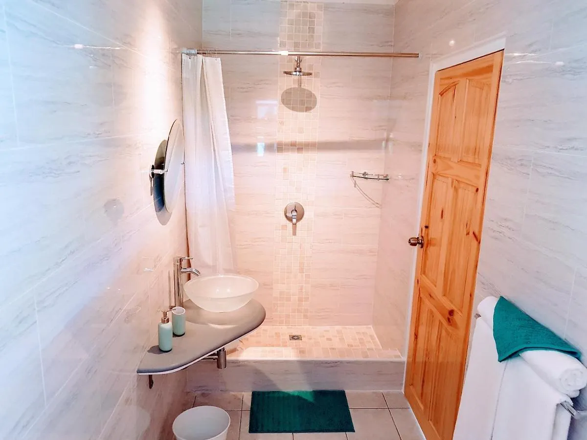 Rose Self Catering Apartment Beau Vallon  Seychelles